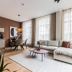 Appartement Shiraz, Den Haag